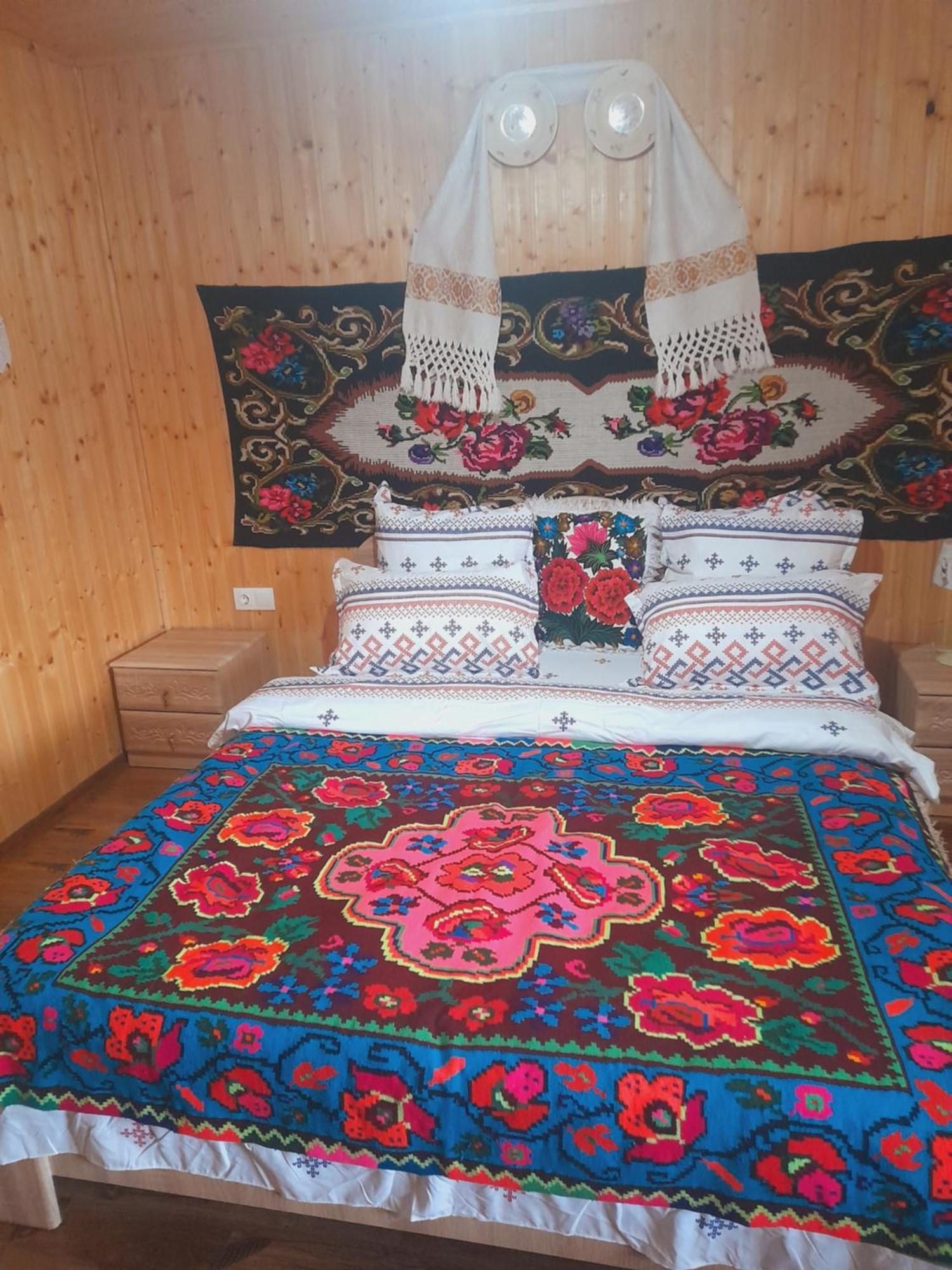 Villa Casa De La Ferma Mariuca Berbesti Habitación foto